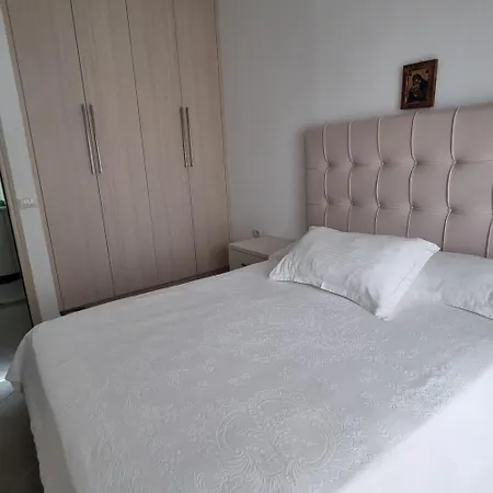 아파트 Amare Sarandë
